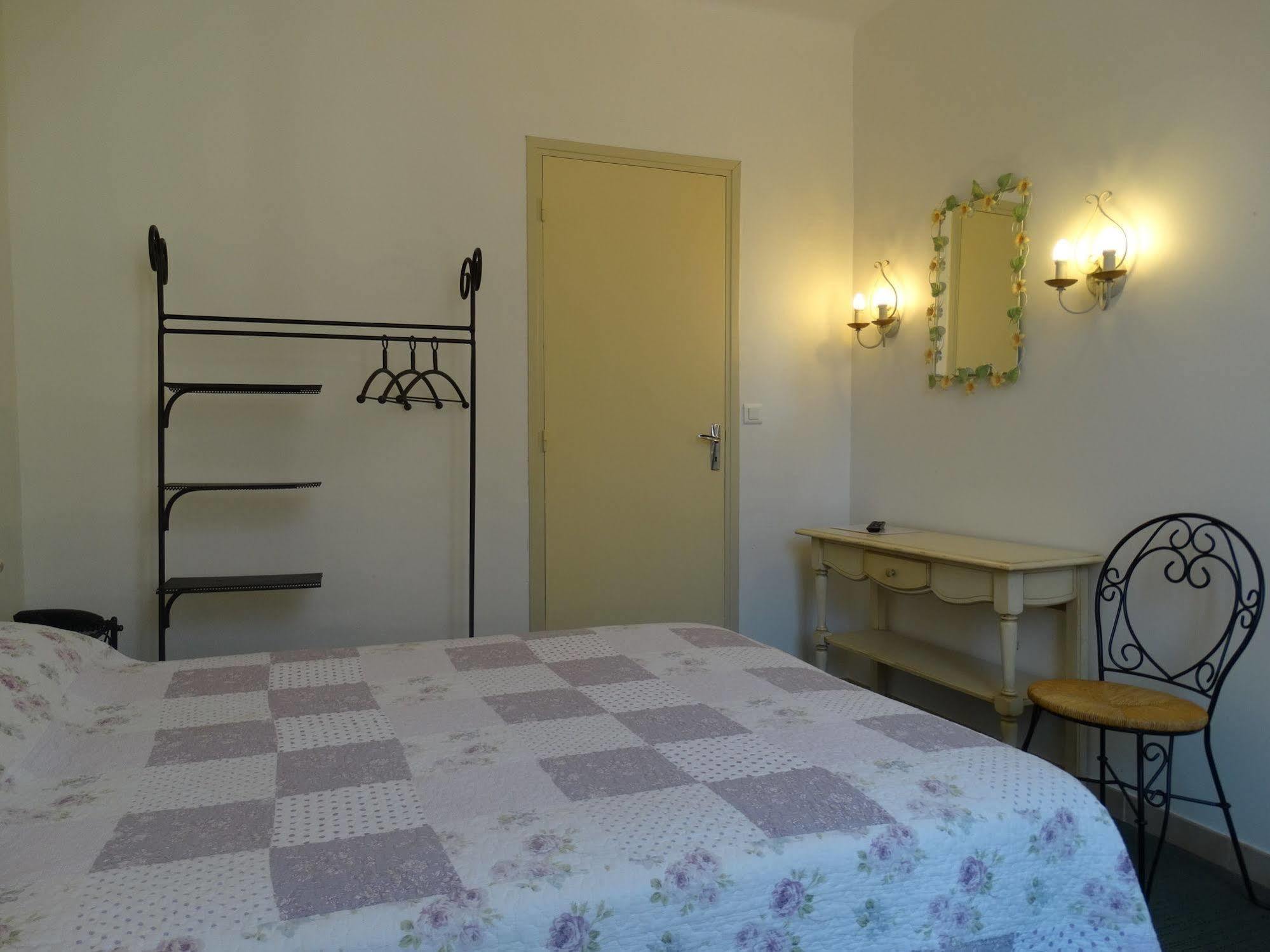 Hotel De France Béziers Szoba fotó